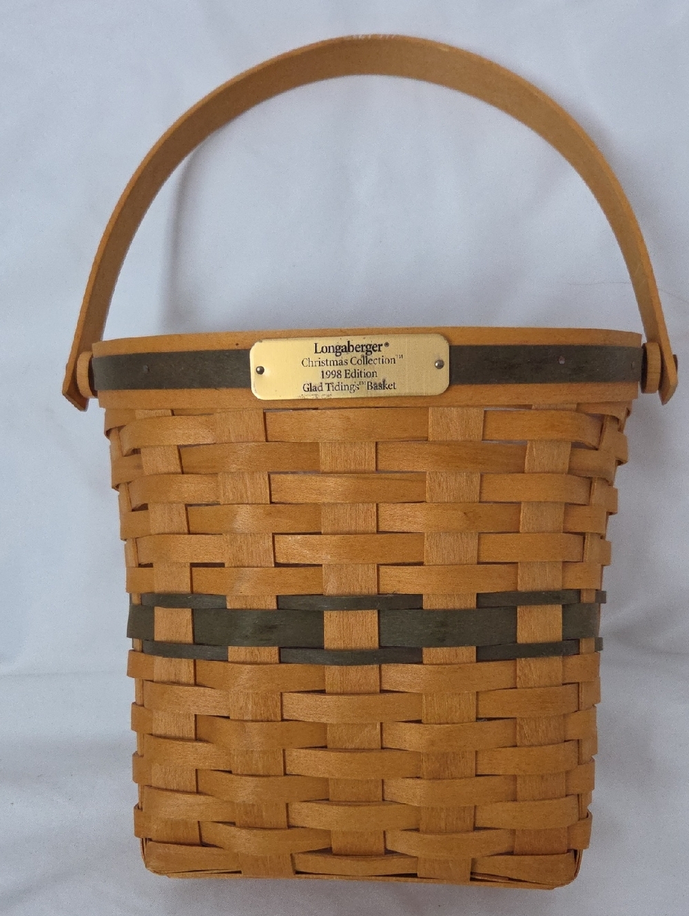 Longaberger Tan Basket with Olive Accent
